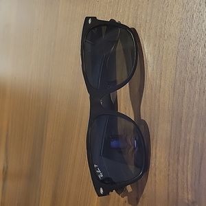 Ray-Ban Black Sunglasses